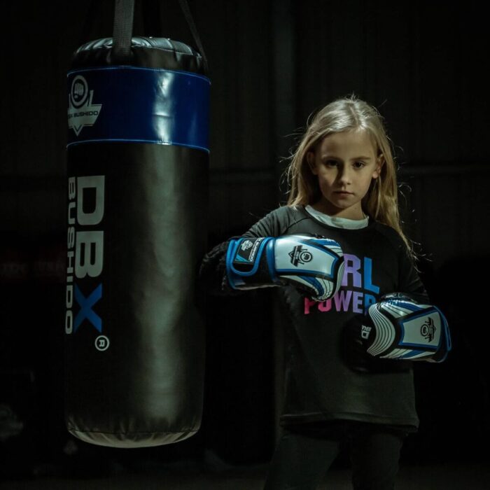 Profesjonell boksesekk for barn og ungde 15 kg blå Bushido 80cm x 30cm