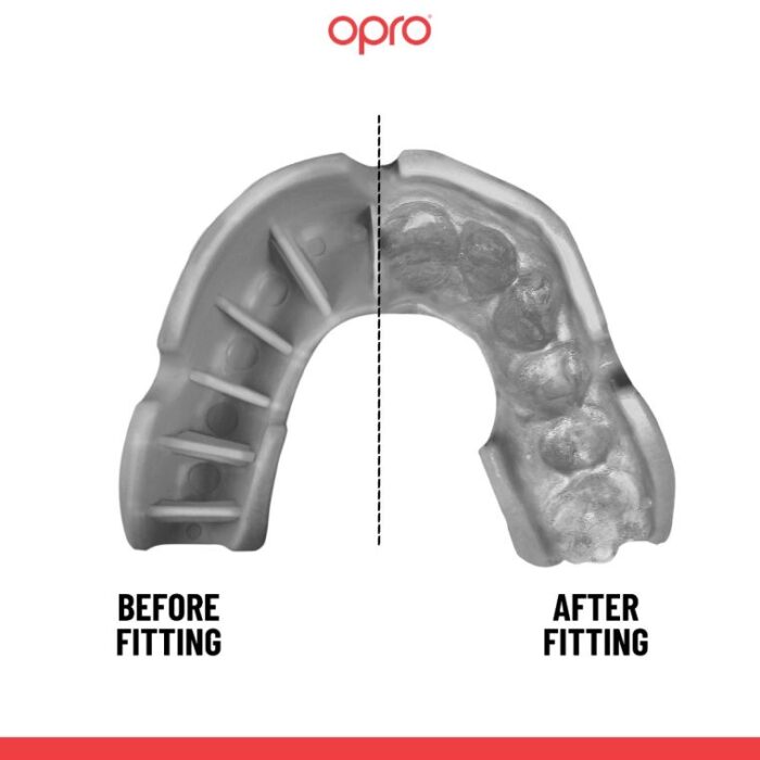 Opro Mouthguard UFC Silver GEN2 White Silver fitting