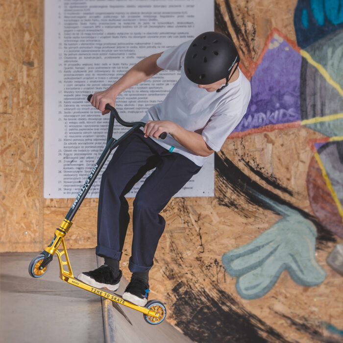 bilde 5 - HS202 PRO BLACK-GOLD STUNT SCOOTER NILS EXTREME